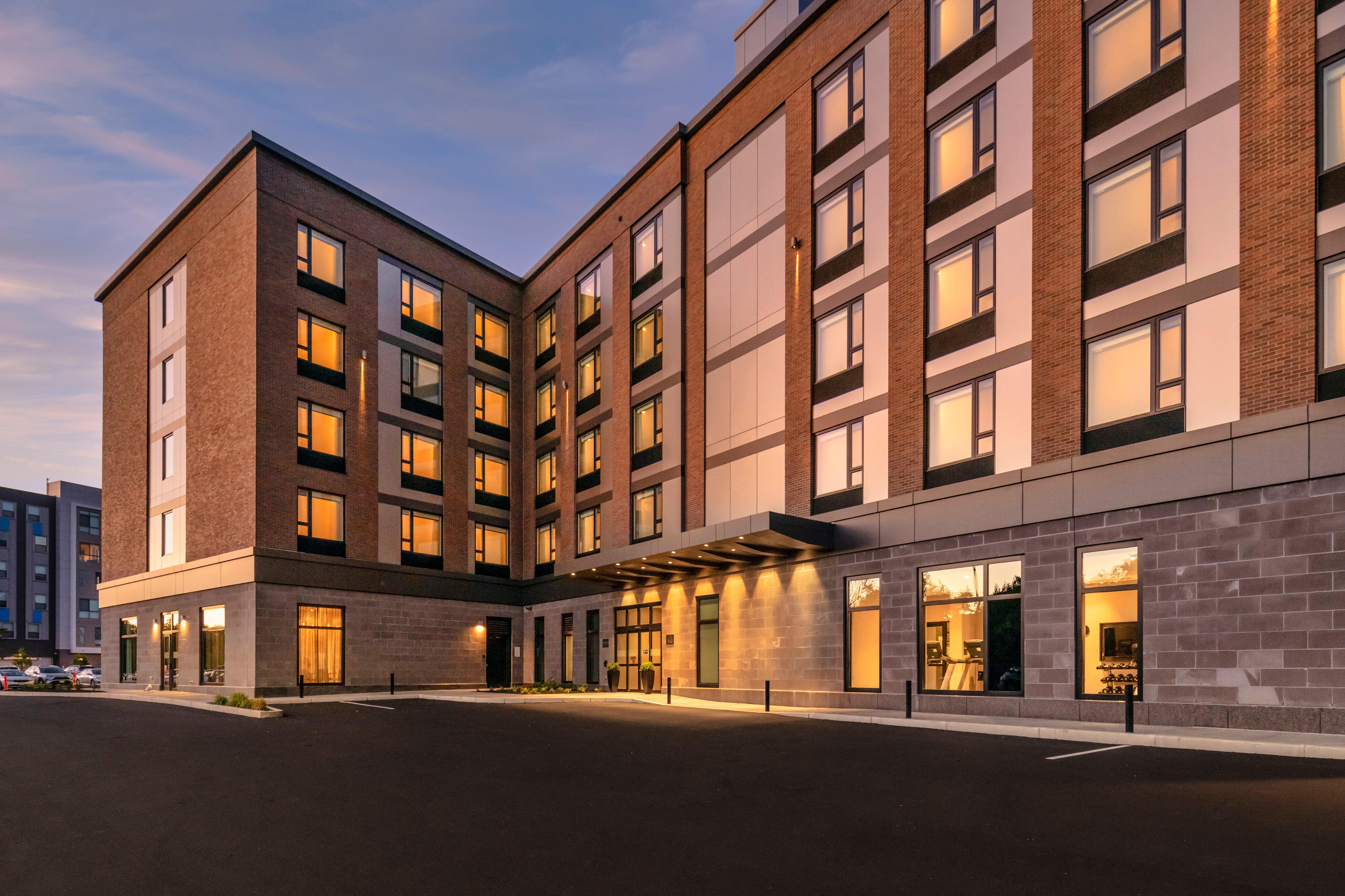 Holiday Inn Express - Boston Logan Airport - Revere By Ihg Экстерьер фото
