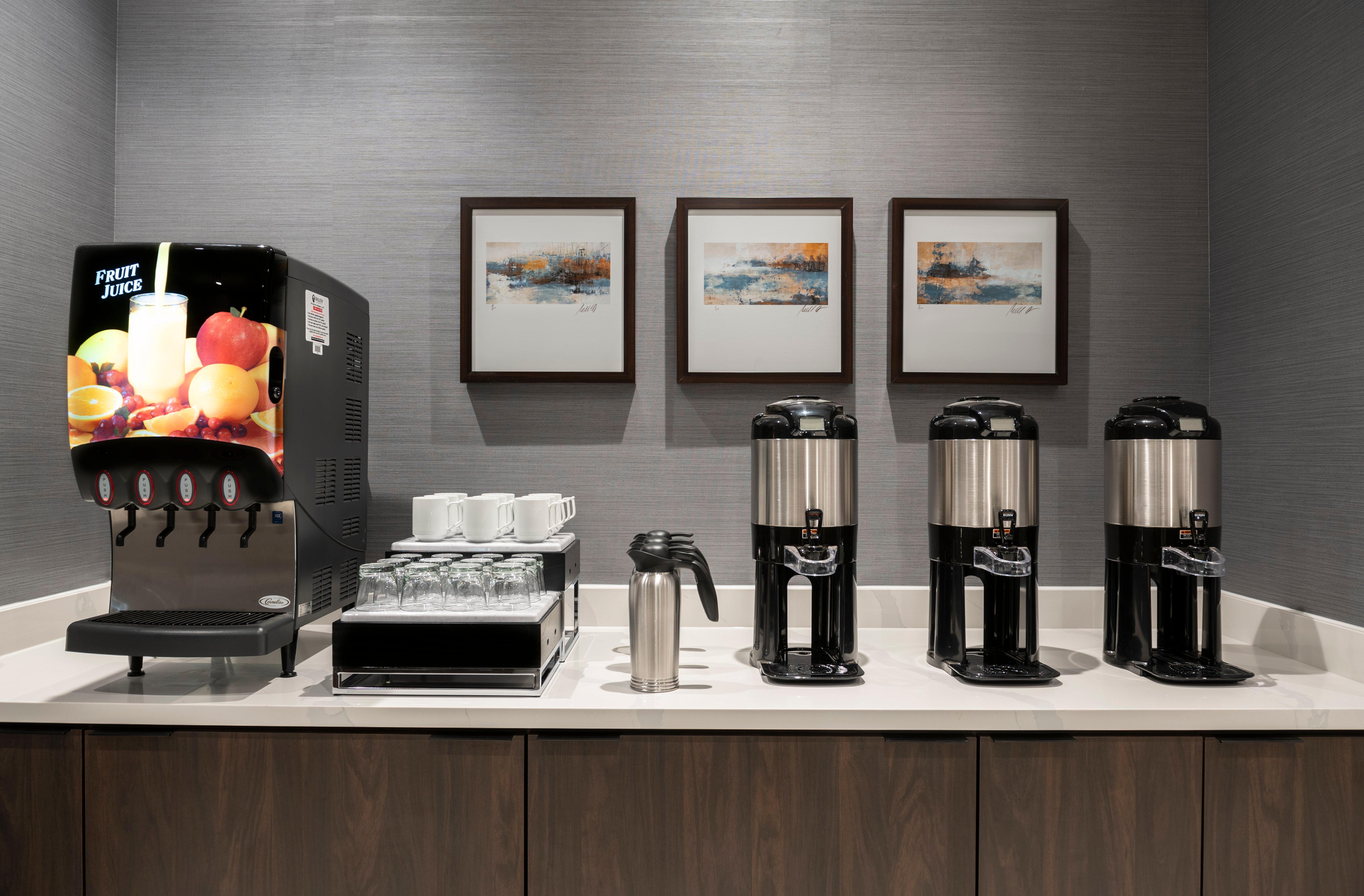 Holiday Inn Express - Boston Logan Airport - Revere By Ihg Экстерьер фото